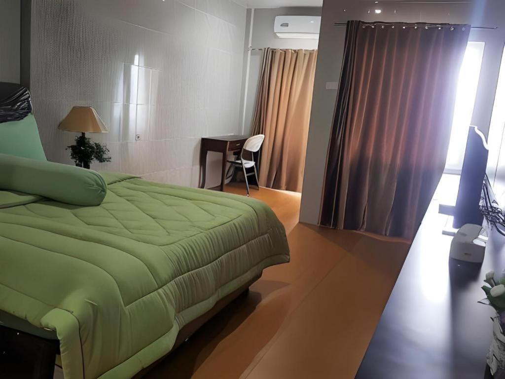 Nasional Hotel Gunung Sitoli Buitenkant foto
