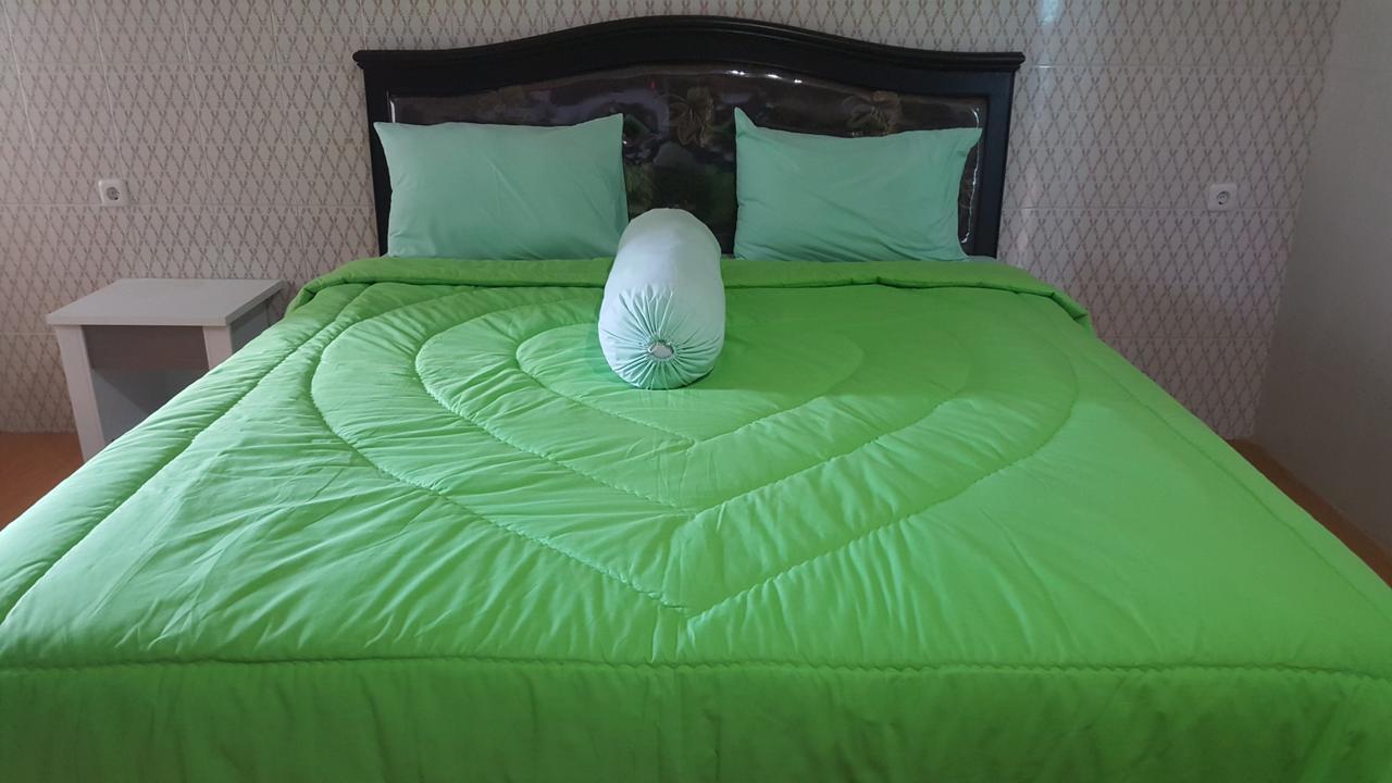 Nasional Hotel Gunung Sitoli Kamer foto
